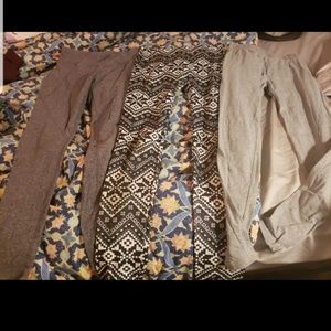 3 pairs of leggings